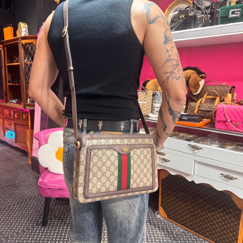 Gucci 老花信封斜背包/王吉娜古董精品-1