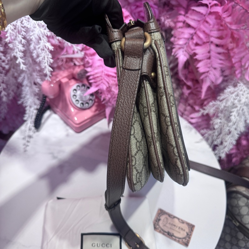 Gucci 老花信封斜背包/王吉娜古董精品-4