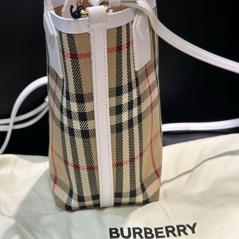 💎Han's house精品服飾💎Burberry 水桶包  手提包-7