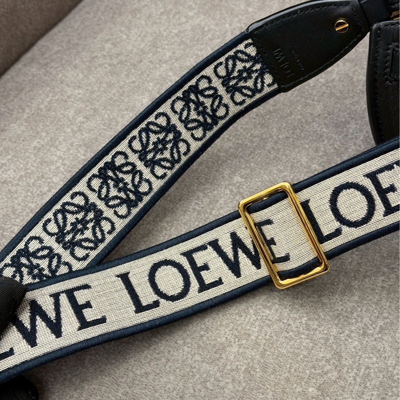 Loewe黑色gate mini-8