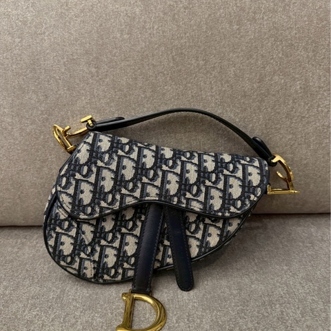 DIOR老花馬鞍手提包