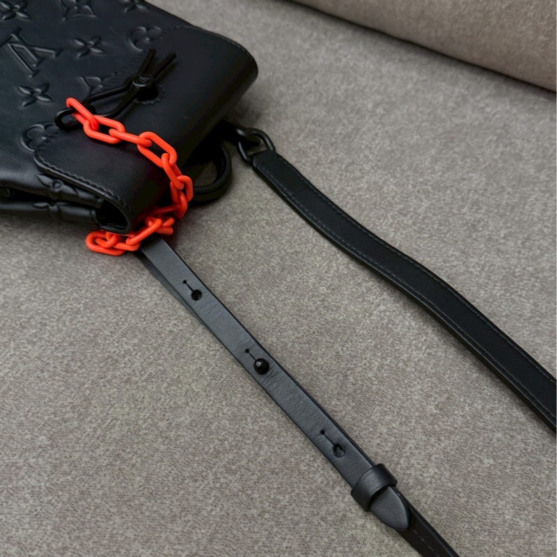 LV黑壓紋steamer nano-6