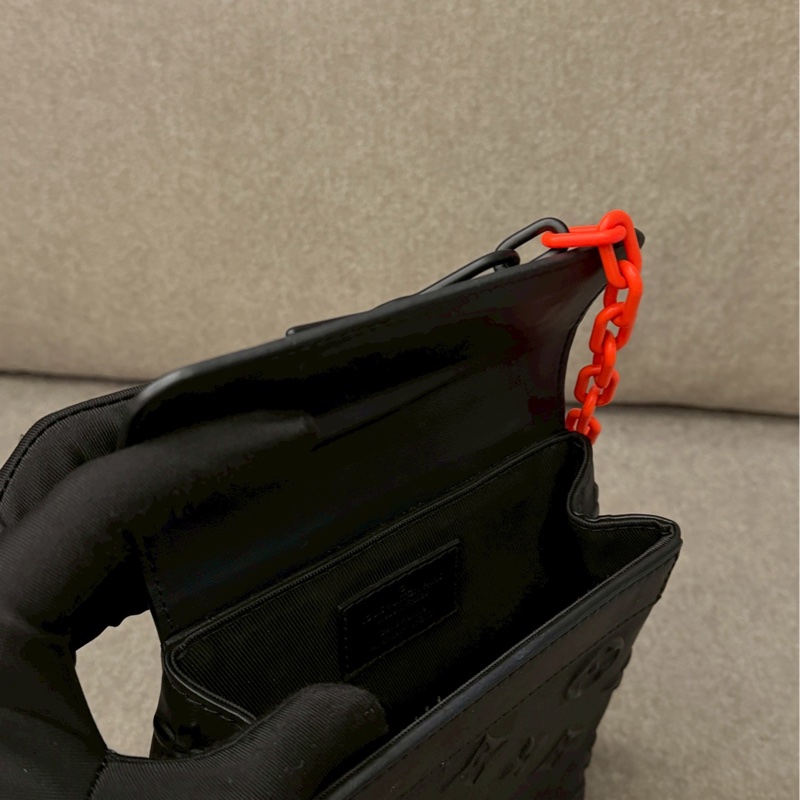 LV黑壓紋steamer nano-8