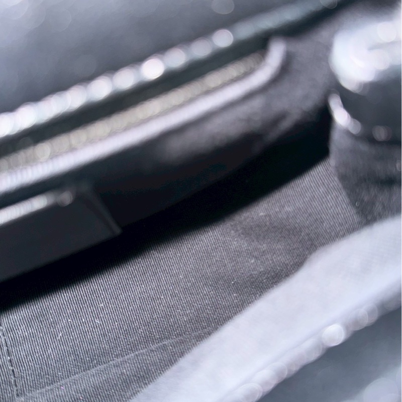 99新🆕 Chanel 香奈兒 24P 琺瑯logo吊墜鏈條包 黑色金釦-12