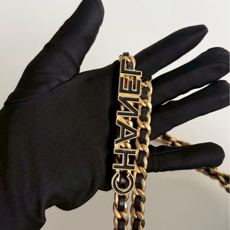 99新🆕 Chanel 香奈兒 24P 琺瑯logo吊墜鏈條包 黑色金釦-15
