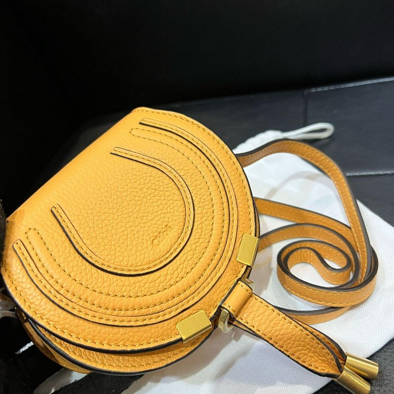 💎Han's house精品服飾💎CHLOE Marcie mini 蔻依 馬鞍 斜背 迷你 包 小牛皮 西班牙製 現貨 原價23500-4