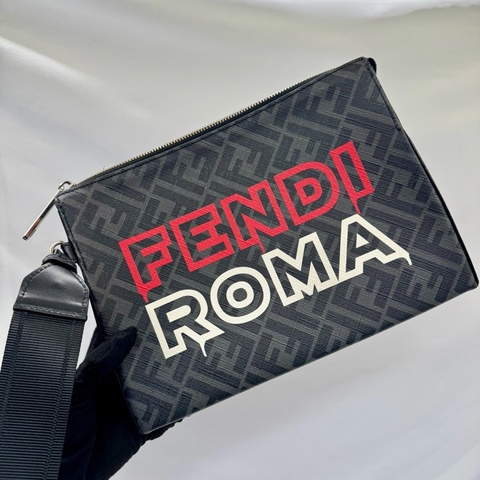 芬迪 FENDI  ZUCCA 老花手拿包 7VA564