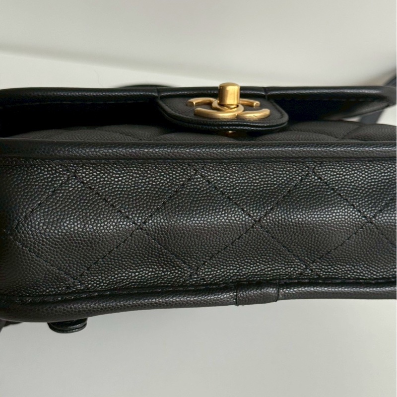 98新✨全配有購置🙌🏻 Chanel 香奈兒 25B 四葉草雙肩後背包 黑色金釦-8