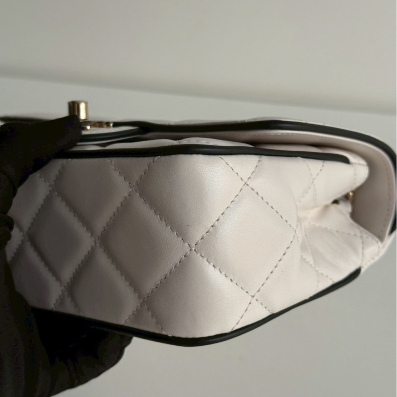 99新🆕 全配有購證🙌🏻 Chanel 香奈兒 25P 白色黑邊-8