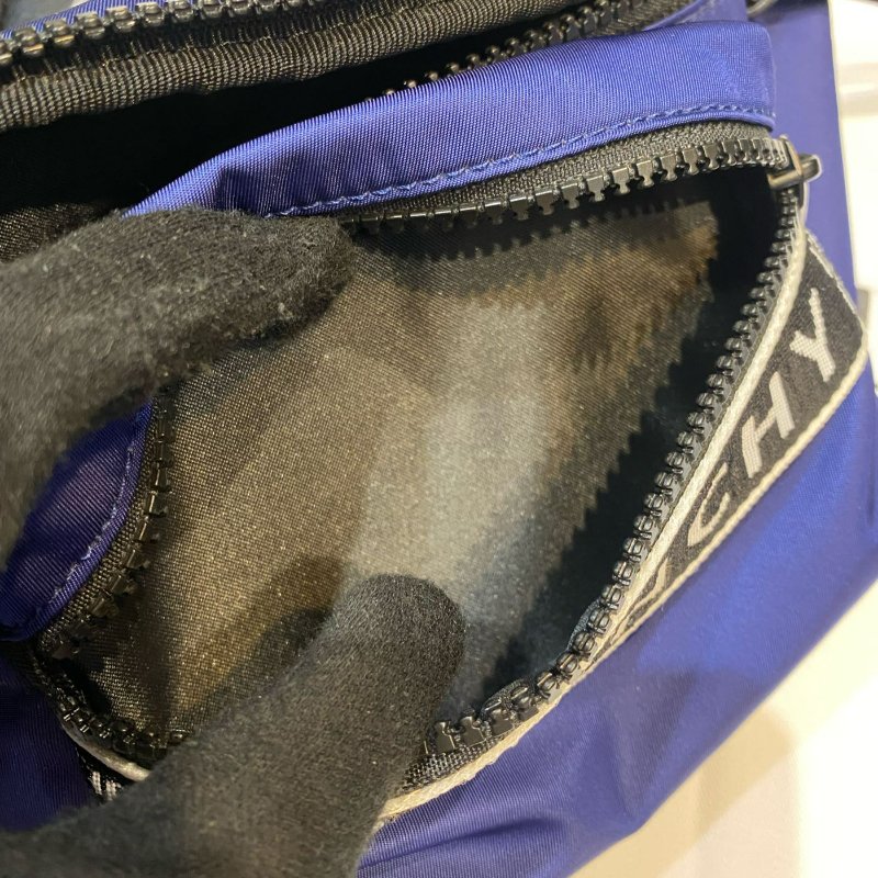 💎Han's house精品服飾💎GIVENCHY 紀梵希 Logo 腰包-3