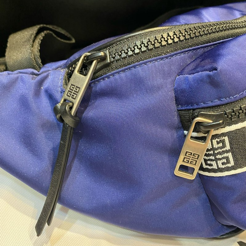 💎Han's house精品服飾💎GIVENCHY 紀梵希 Logo 腰包-4