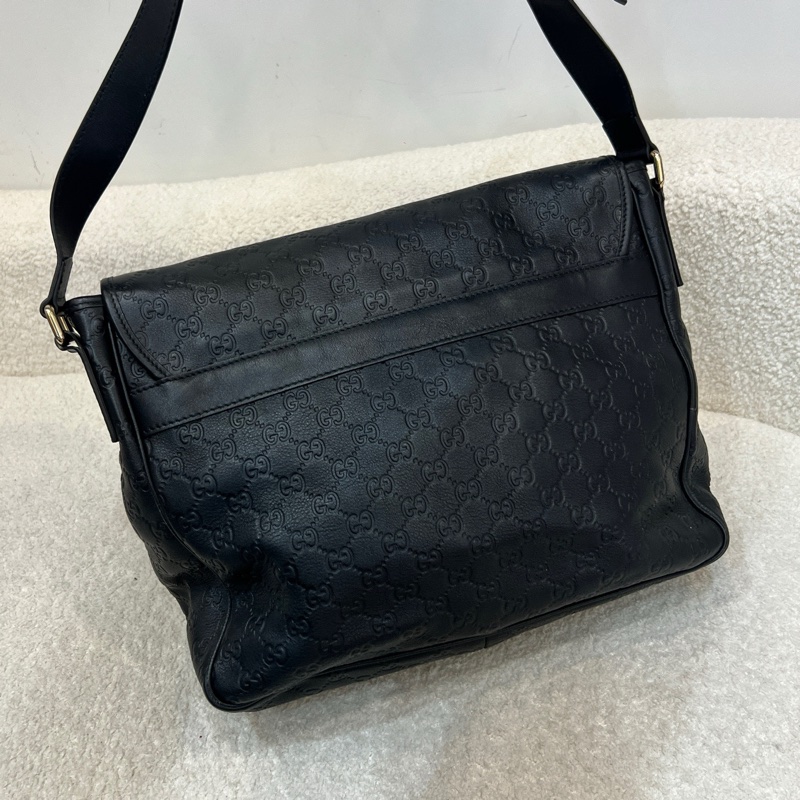 Gucci古馳黑色全皮老花壓紋郵差包斜挎包37*30。 無附件-3