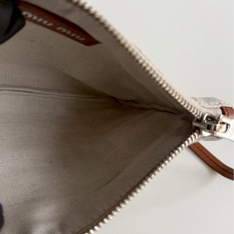 98新✨ Miu Miu Ivy 竹編托特包-13