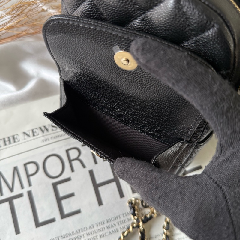 粒紋牛皮翻蓋口袋迷你後背包/小書包(黑色)-5