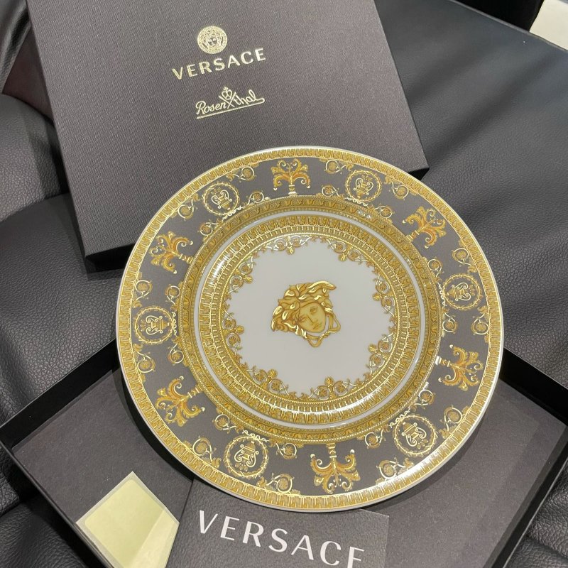 💎Han's house精品服飾💎VERSACE 凡賽斯 LOGO 女王頭 陶瓷牆壁裝飾盤 盤子 德國製造 18CM 現貨 原價4900-0