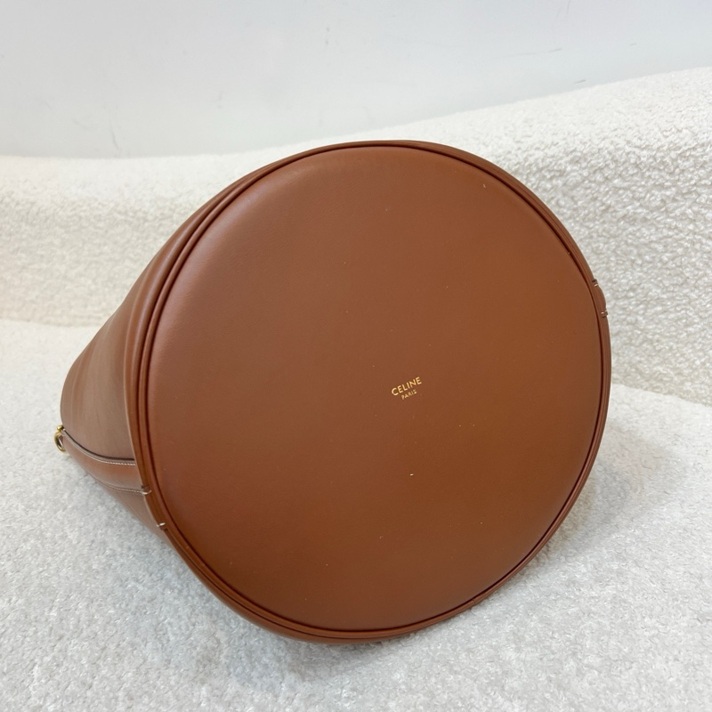 Celine賽琳Bucket16焦糖色水桶包單肩斜挎包21年 尺寸:23*24-3