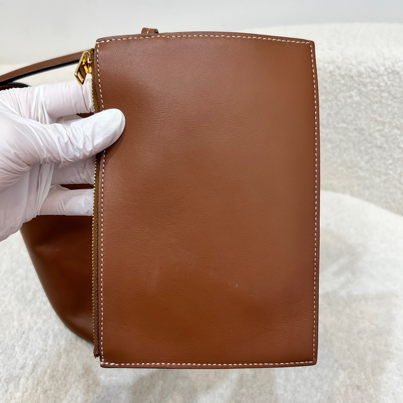 Celine賽琳Bucket16焦糖色水桶包單肩斜挎包21年 尺寸:23*24-10