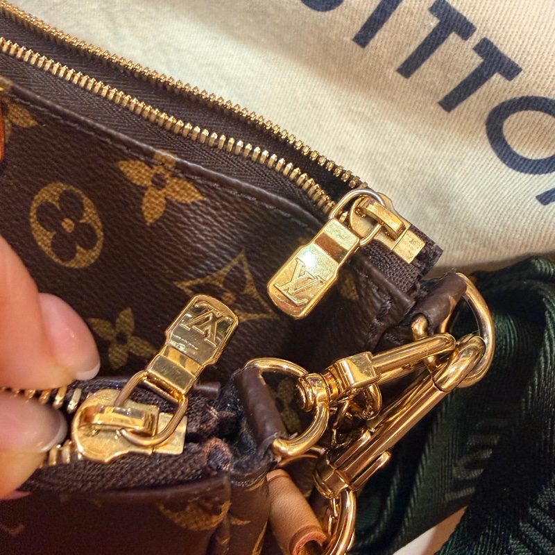 LV 三合一綠色-1