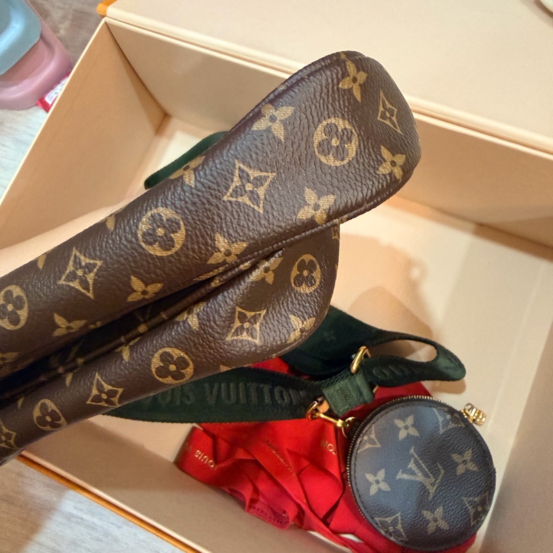 LV 三合一綠色-6