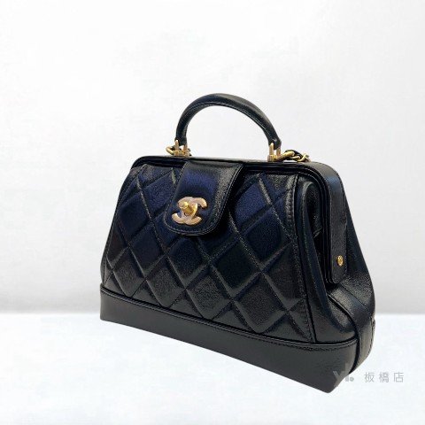 Y2000-Chanel 黑金油蠟羊皮金扣醫生包AS4959-2