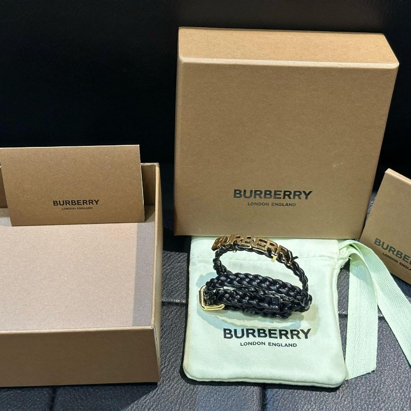 💎Han's house精品服飾💎BURBERRY 手環 手鏈  現貨 原價11300-2