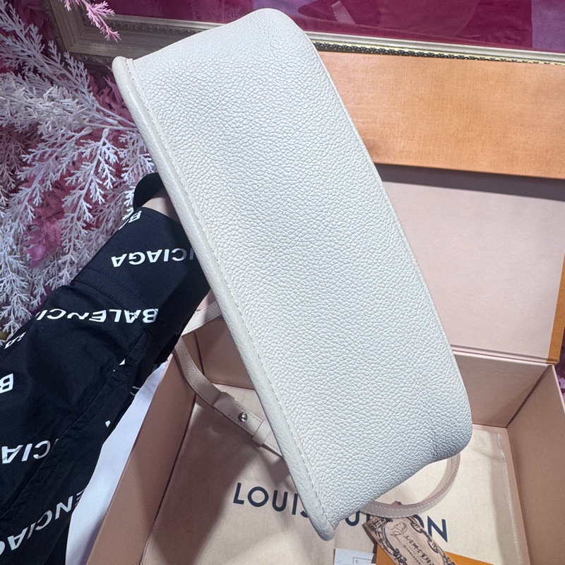 LV epi白法棍包/王吉娜古董精品-4