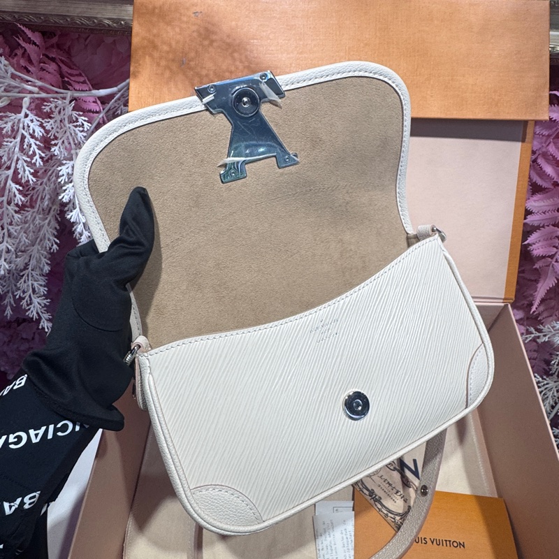 LV epi白法棍包/王吉娜古董精品-6