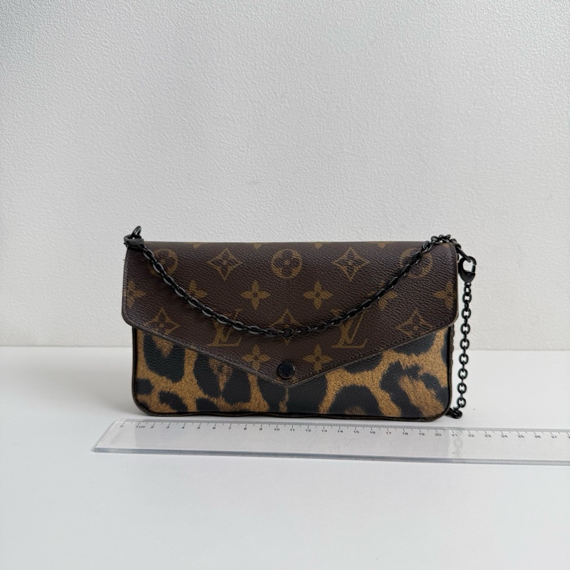 Louis Vuitton/路易威登 三合一限定款斜挎包-0