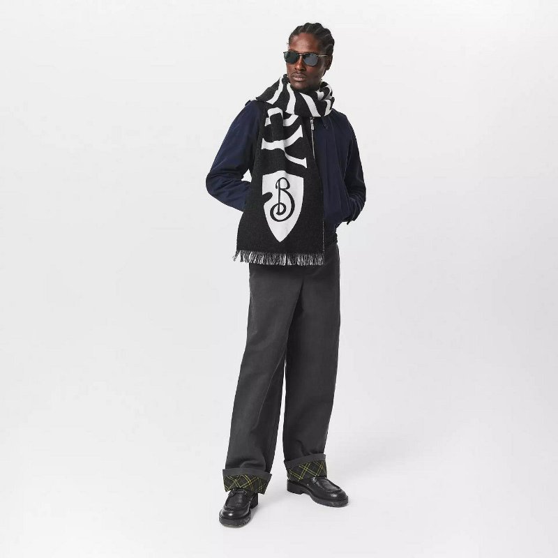 💎Han's house精品服飾💎Burberry 圍巾 格紋 羊毛 中性 168X33-1