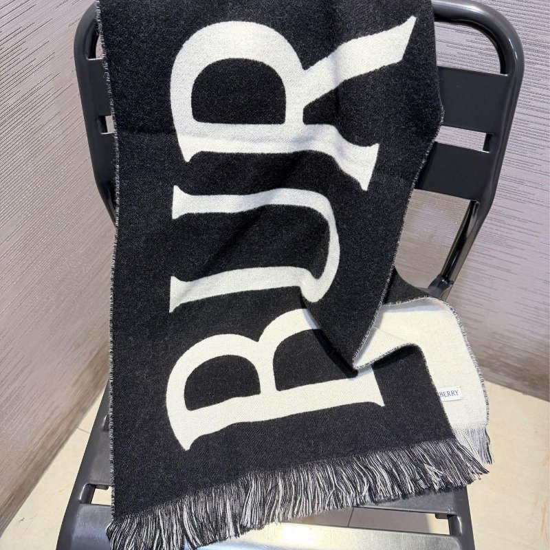 💎Han's house精品服飾💎Burberry 圍巾 格紋 羊毛 中性 168X33-3