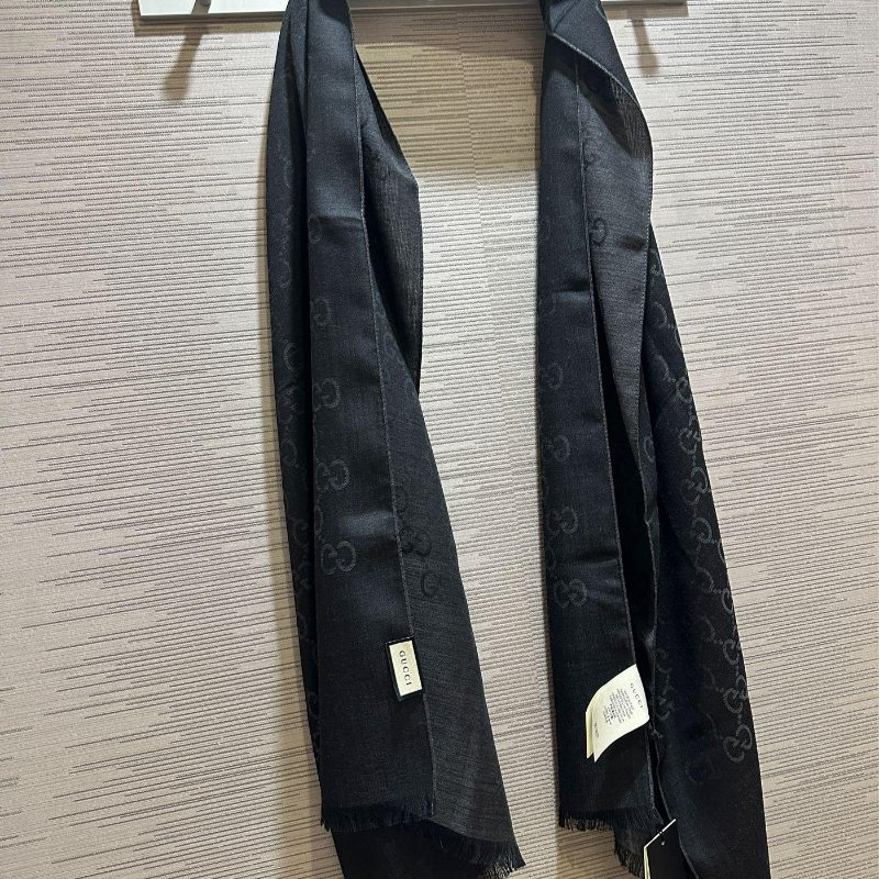 💎Han's house精品服飾💎GUCCI 古馳 男女均可 巾 絲巾 披肩 雙面用 181×46cm-3