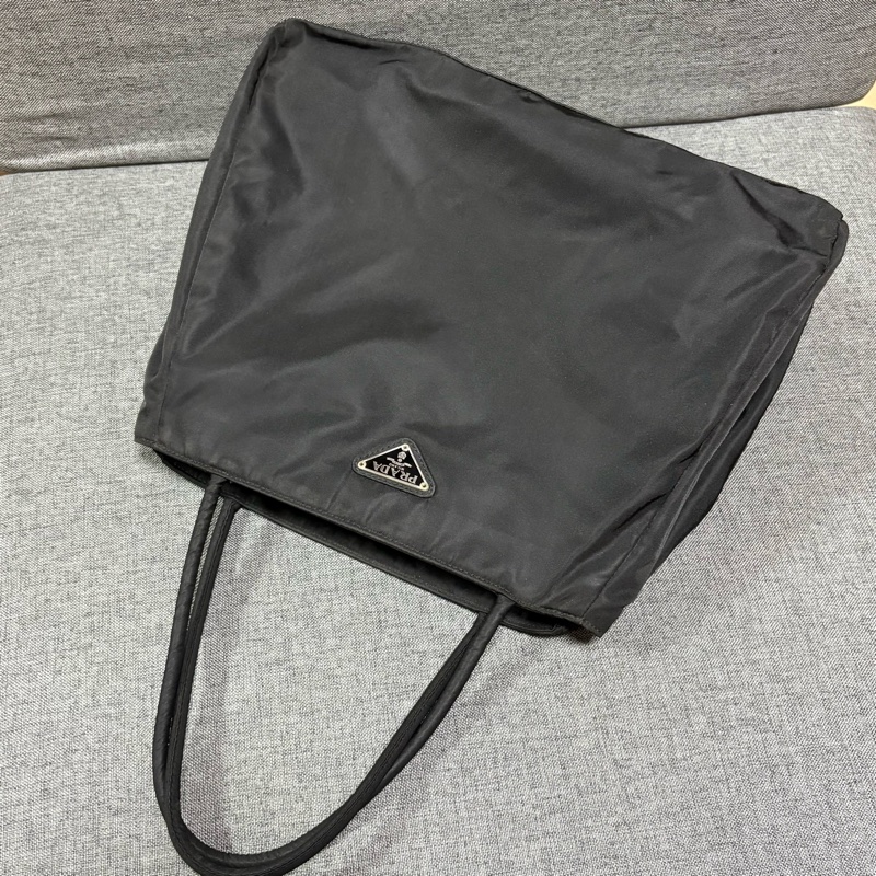 Prada 經典黑色尼龍托特包 Nylon tote bag-3