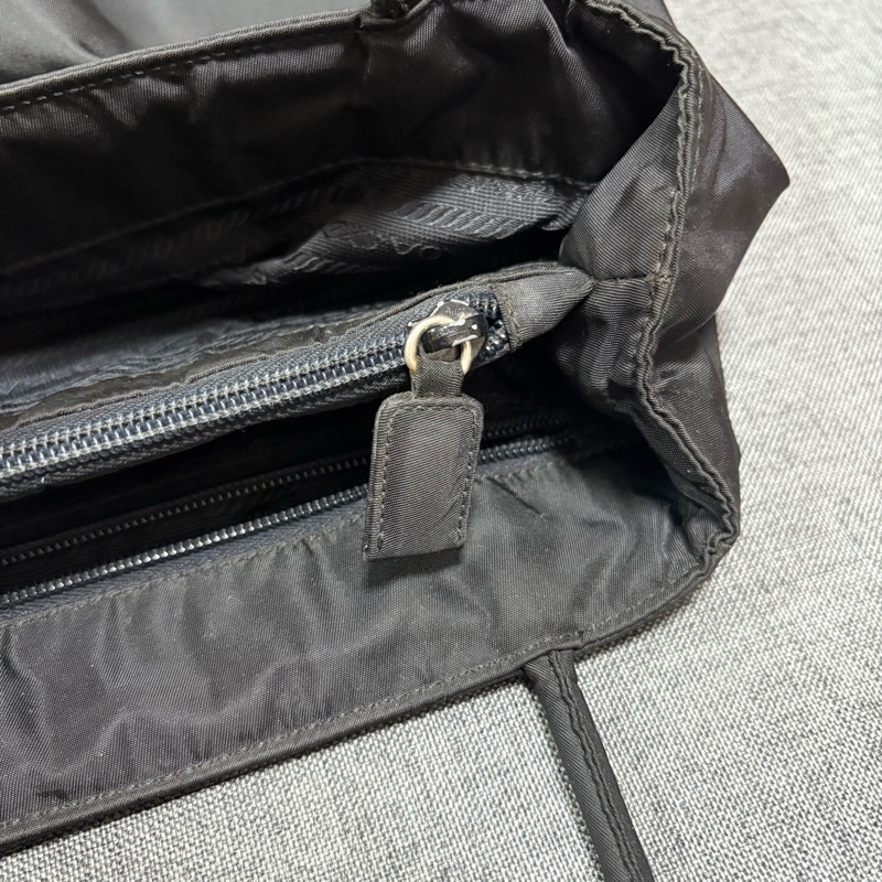 Prada 經典黑色尼龍托特包 Nylon tote bag-13