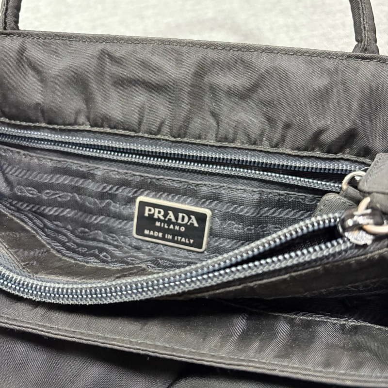 Prada 經典黑色尼龍托特包 Nylon tote bag-16