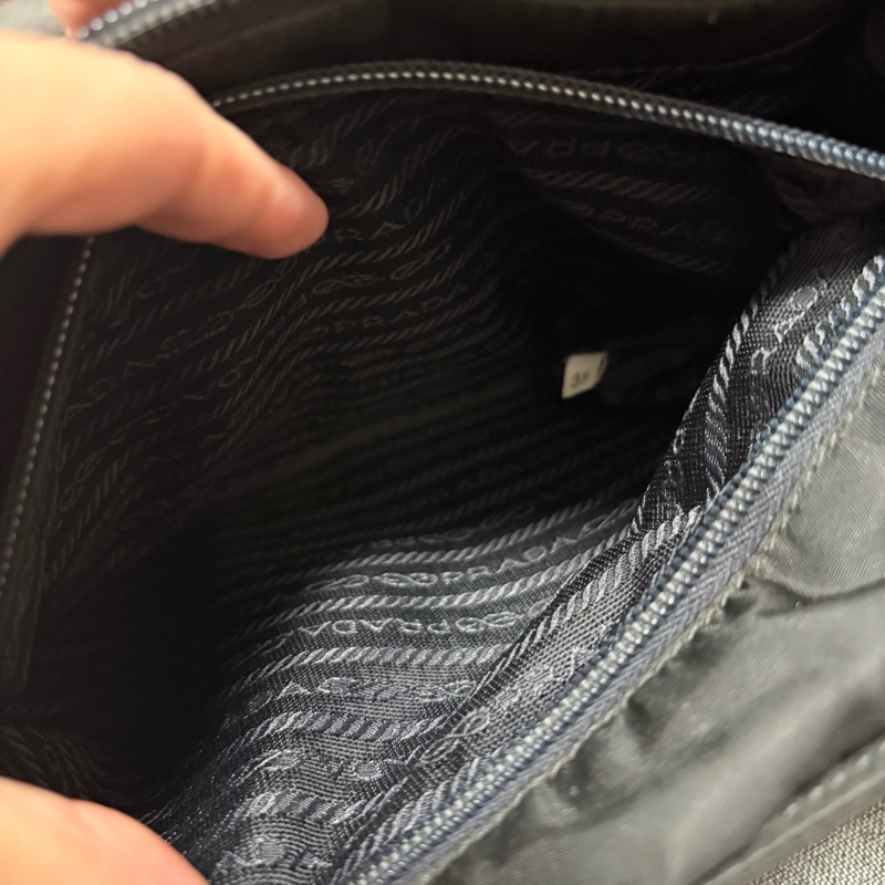 Prada 經典黑色尼龍托特包 Nylon tote bag-17