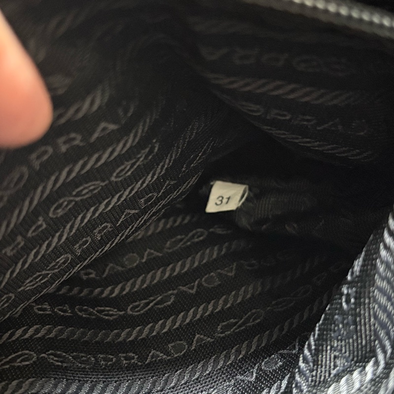 Prada 經典黑色尼龍托特包 Nylon tote bag-18