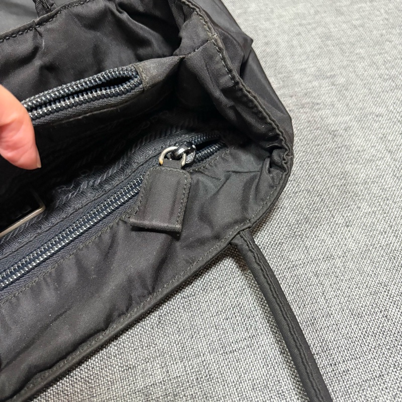Prada 經典黑色尼龍托特包 Nylon tote bag-20