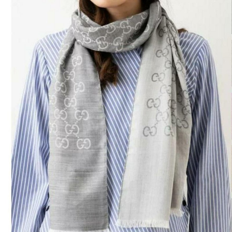💎Han's house精品服飾💎GUCCI 古馳 男女均可 圍巾 絲巾 披肩 雙面用 181×46cm-1