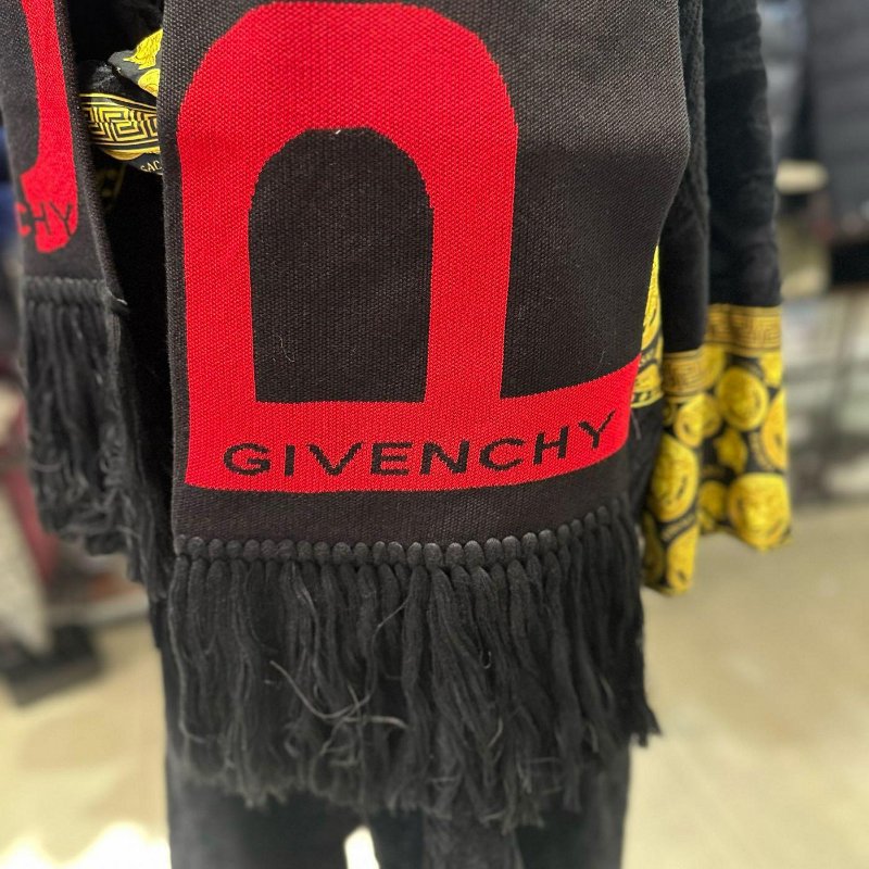 💎Han's house精品服飾💎GIVENCHY 紀梵希 圍巾-1