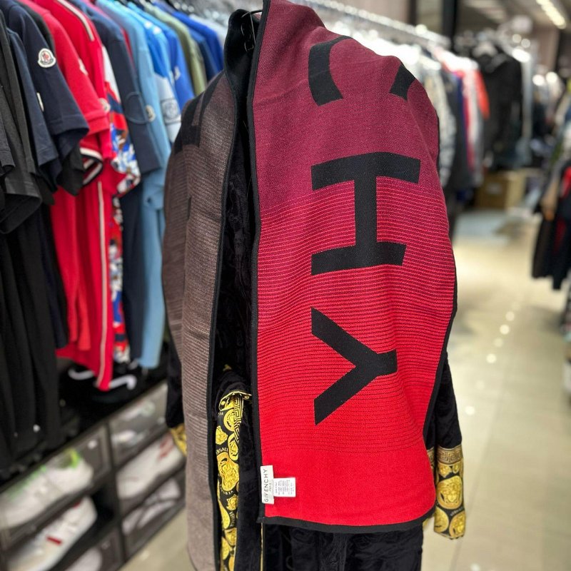 💎Han's house精品服飾💎 GIVENCHY紀梵希 羊毛 圍巾 原價17000-0