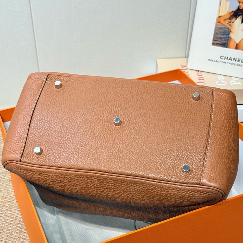 Hermes 愛馬仕 Lindy34 框P刻 金棕 銀扣 Clemence牛皮 無明顯瑕疵 甜甜價-3