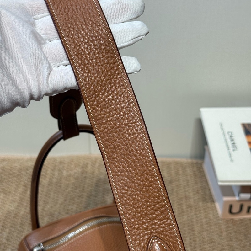 Hermes 愛馬仕 Lindy34 框P刻 金棕 銀扣 Clemence牛皮 無明顯瑕疵 甜甜價-15