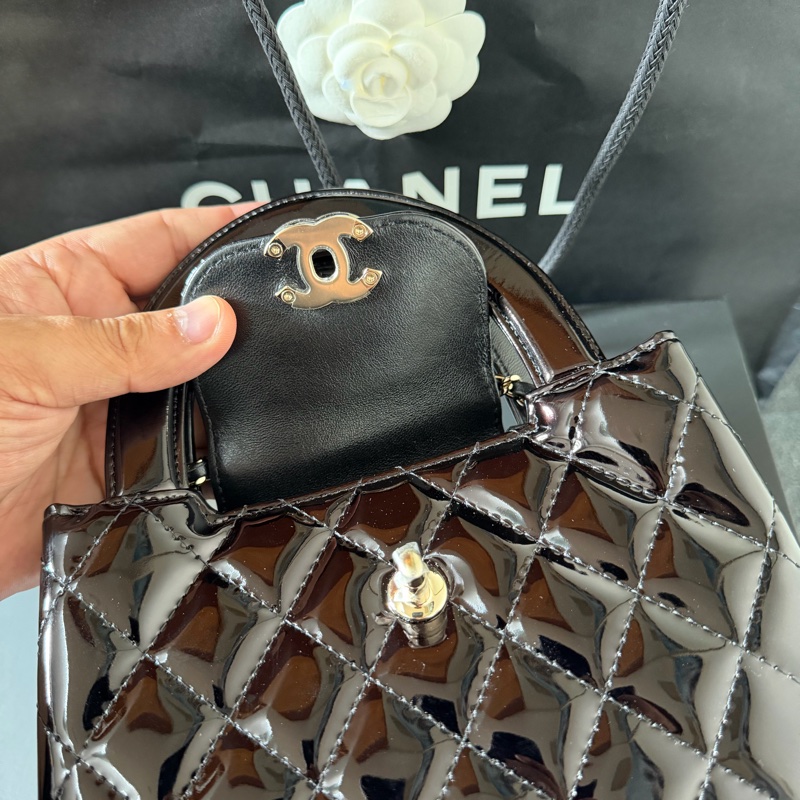 Chanel 亮面小牛皮 mini Kelly 迷你購物包 芯片款-7