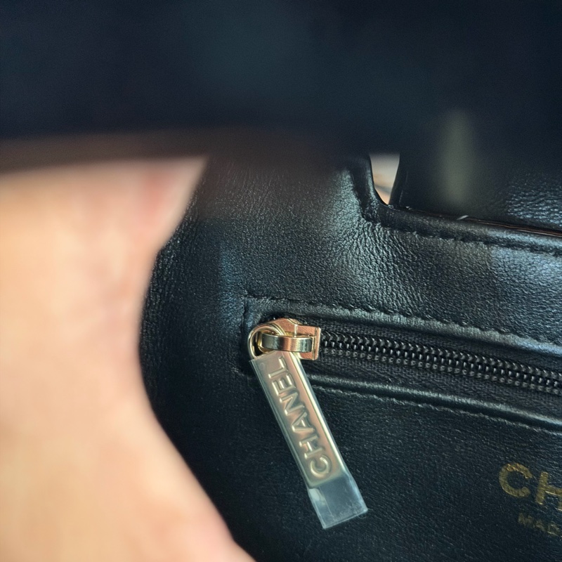 Chanel 亮面小牛皮 mini Kelly 迷你購物包 芯片款-10