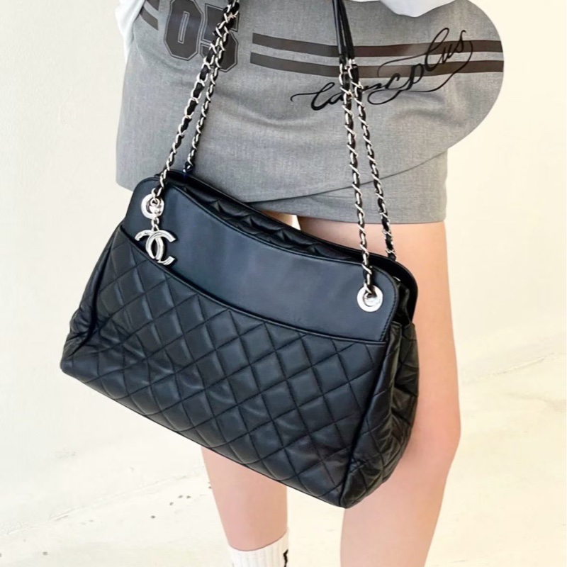 CHANEL/香奈兒黑銀梯形菱格手提單肩包 鐳射20開 尺寸33x11x21cm-5