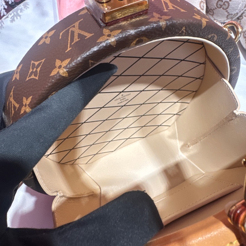 LV 圓餅包/硬盒款/王吉娜古董精品-9