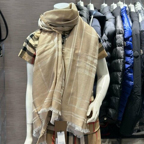 💎Han's house精品服飾💎Burberry 圍巾 格紋 羊毛 混紡 雙面 義大利製 中性