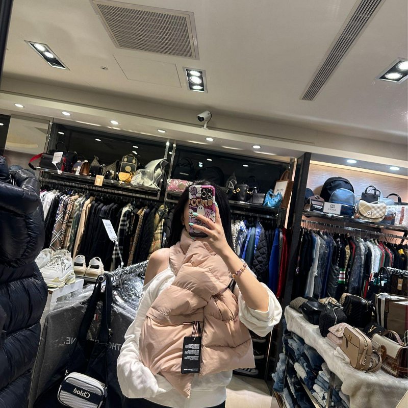 💎Han's house精品服飾💎moncler 羽絨 圍巾 現貨 原價18900-2