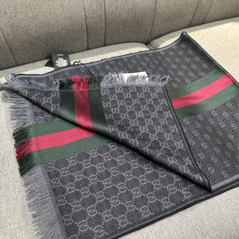 💎Han's house精品服飾💎GUCCI 古馳 147351 男女均可 圍巾 披肩 19 0x37cm-5