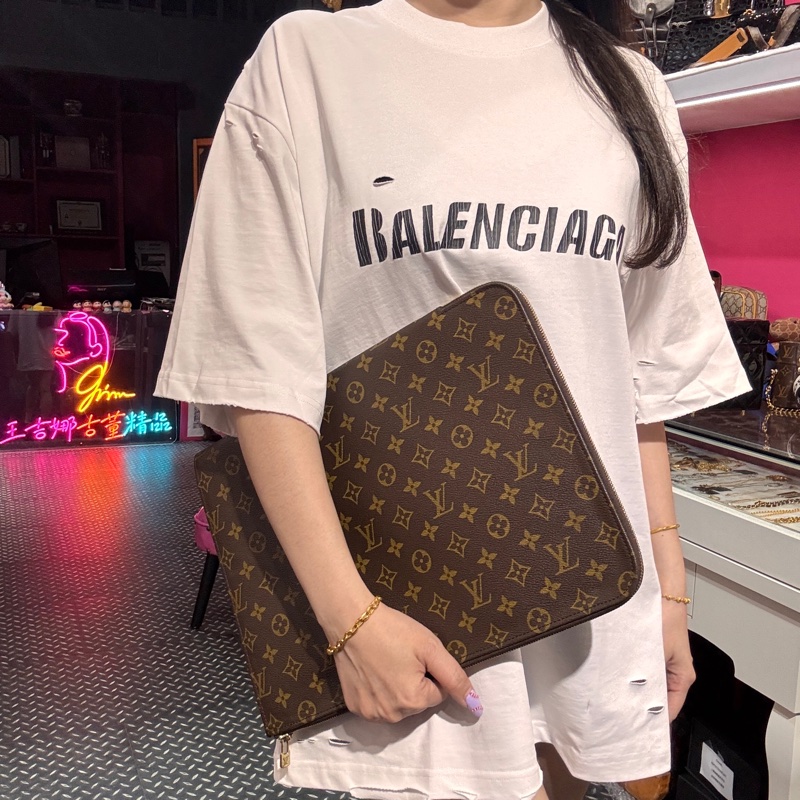 Lv 老花手拿包/王吉娜古董精品-0